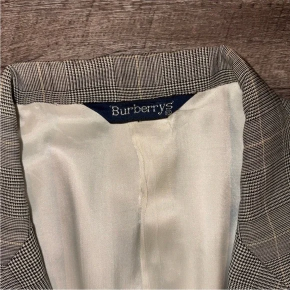 Men's Gray Plaid Blazer - Picture 3 of 10